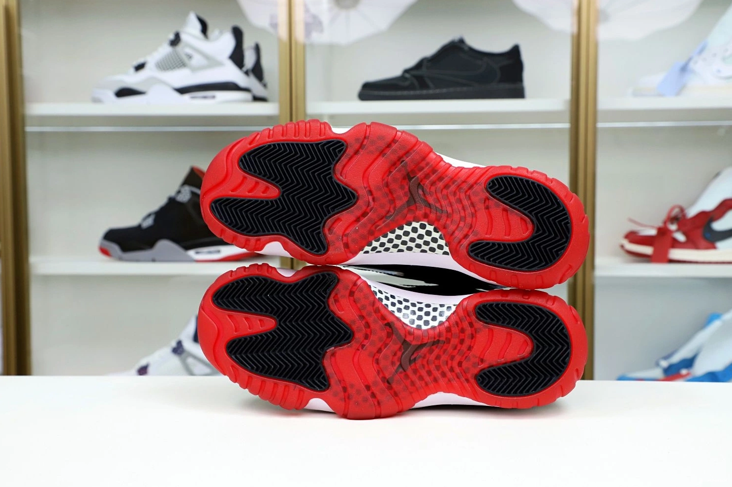 11 RETRO AIR 'BRED' 2019 JORDAN 0928